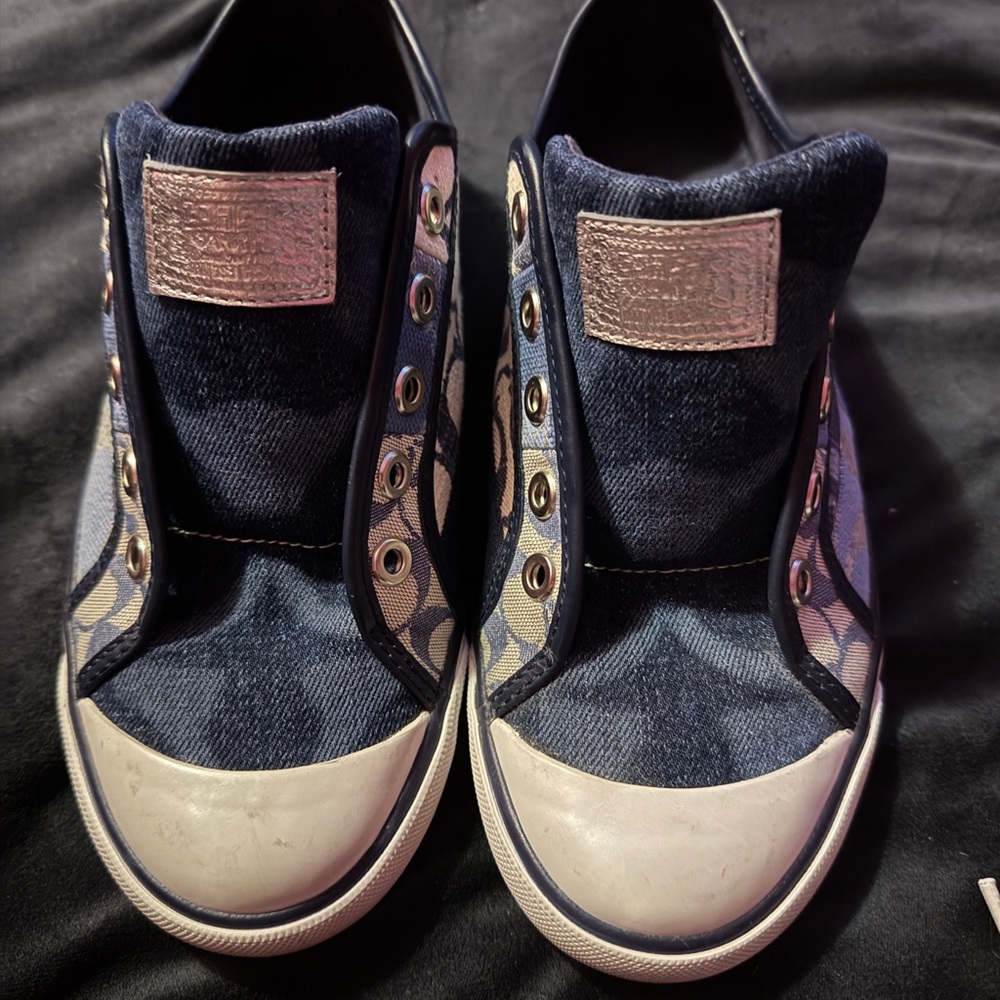 Coach Poppy Barrett Sneakers Denim Blue Signature Patchwork Print Women’s 7 Shoe - Picture 2 of 16